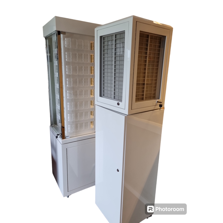 Vitrine Claudio Calli horlogebanden 400 stuks, LED licht - Afbeelding 1